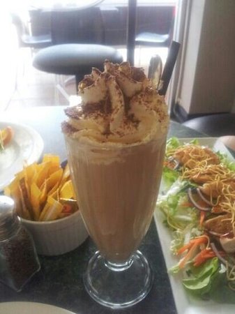 Brewsters Cafe - Mackay Tourism 0