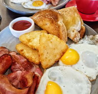 Caph's Restaurant  Cafe Bar - Mackay Tourism