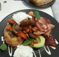 Coffee Cafe Phillip - Mackay Tourism