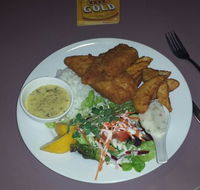 Stuart's Point Tavern - Mackay Tourism