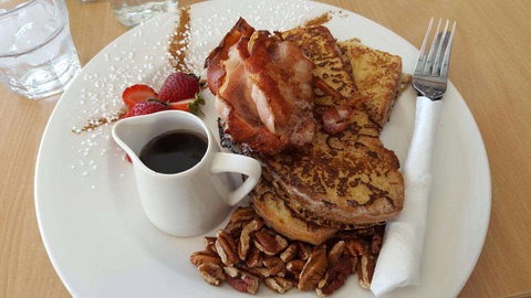 Cafe Grove Wine Bar - Mackay Tourism 0