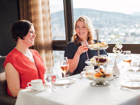 The Point Revolving Restaurant - Mackay Tourism 2