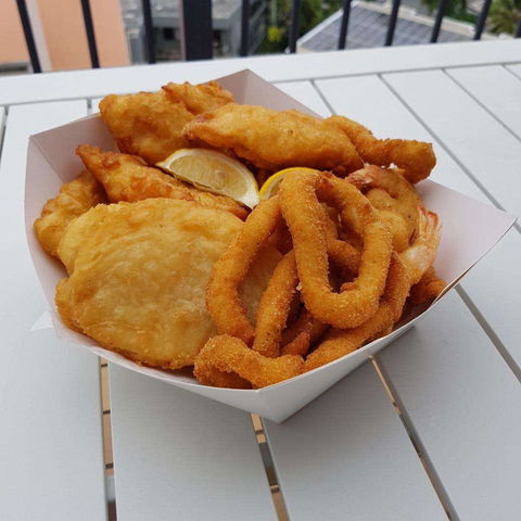 Whitsunday Seafood Bar - Mackay Tourism 0