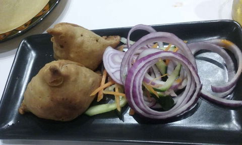 La Bella's Pizza & Pasta - Mackay Tourism 0
