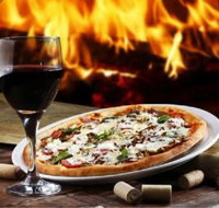 Winmalee Pizza - Mackay Tourism