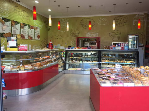 Harbour Town Bakehouse - Mackay Tourism 0