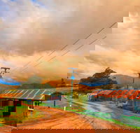 Hartzview Vineyard Heritage Pickers Hut Village - Mackay Tourism