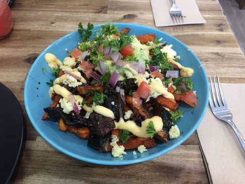 MooFree Burgers - Springfield - Mackay Tourism 0