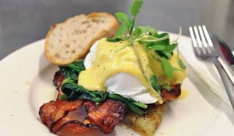 Secrets On The Lake - Mackay Tourism 4