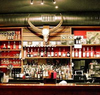 Tin Cat Cafe Restaurant and Gallery - Mackay Tourism