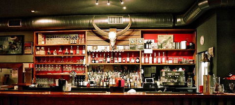 Tin Cat Cafe Restaurant And Gallery - Mackay Tourism 0