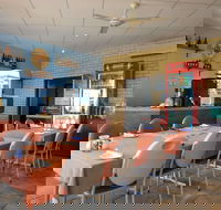 Golden Ponds Bar Restaurant  Function Centre