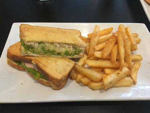 The Coffee Club - Joondalup Drive - Mackay Tourism 0