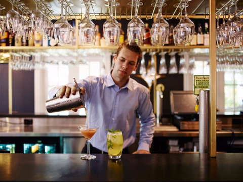 Epoche Lounge Bar - Mackay Tourism 0
