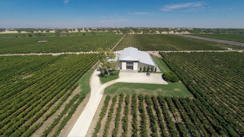 Parker Coonawarra Estate - Mackay Tourism 0