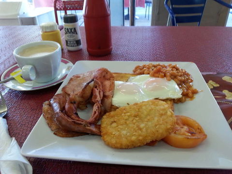 Rex's Breakfast & Burger Bar - Mackay Tourism 0