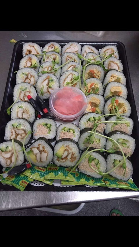 Smoked Salmon Lunch Bar - Mackay Tourism 0
