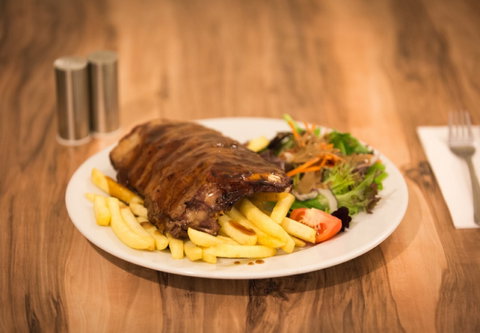 Central Hotel Cootamundra - Mackay Tourism 2