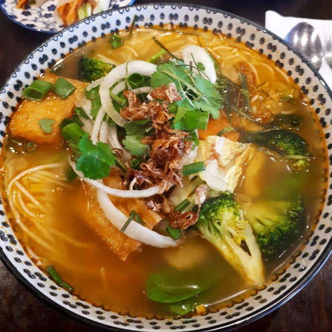 Pho La Que - Mackay Tourism 0