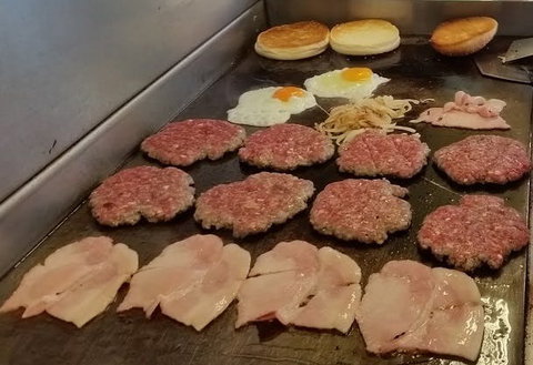 Hook & Cook Fish Bar - Mackay Tourism 0