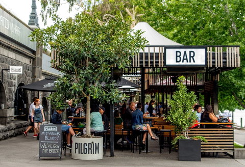Pilgrim Bar - Mackay Tourism 0
