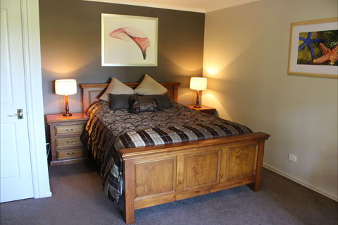 Djinta Djinta Winery - Mackay Tourism 2