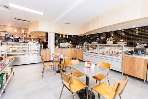Luigi Bros Delicatessen - Mackay Tourism 0
