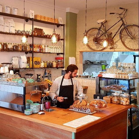 Forty Flips Cafe - Mackay Tourism 0