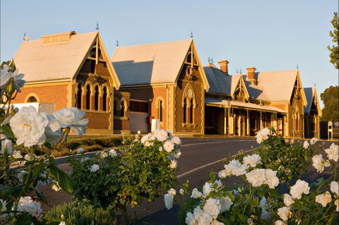 Hilltops Region Wine Cellar - Mackay Tourism 1