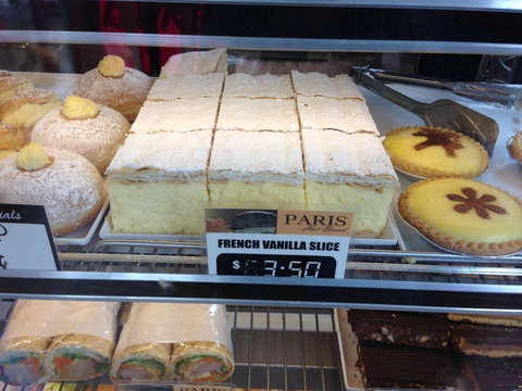 Paris Hot Bread Bakery - Mackay Tourism 0