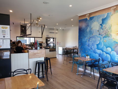 Sourc'd Wine & Coffee Bar - Mackay Tourism 1