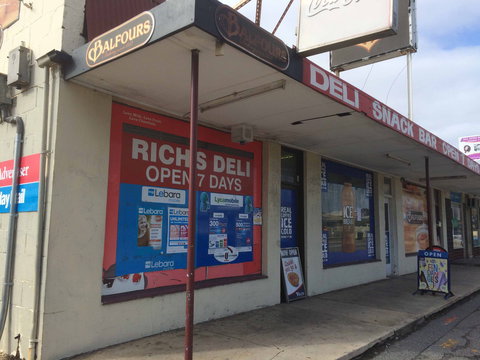 Naked Fish - Mackay Tourism 0