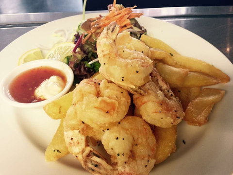 Cafe Black Bay - Mackay Tourism 0
