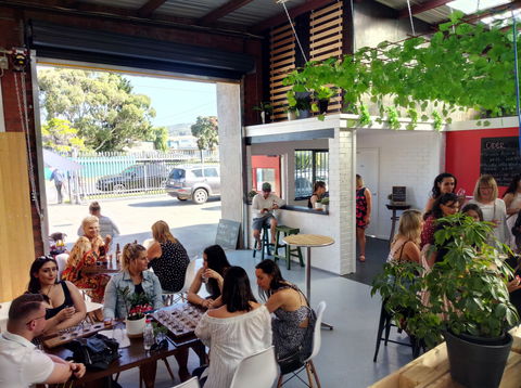 Mr Little And Peninsula Cider - Mackay Tourism 1