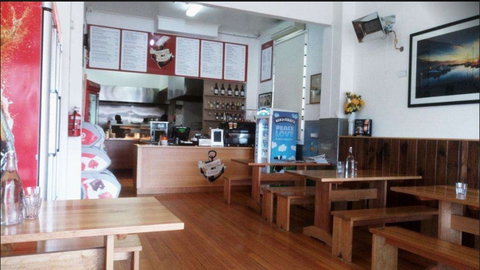 Cliffe's Cafe & Pizza - Mackay Tourism 0