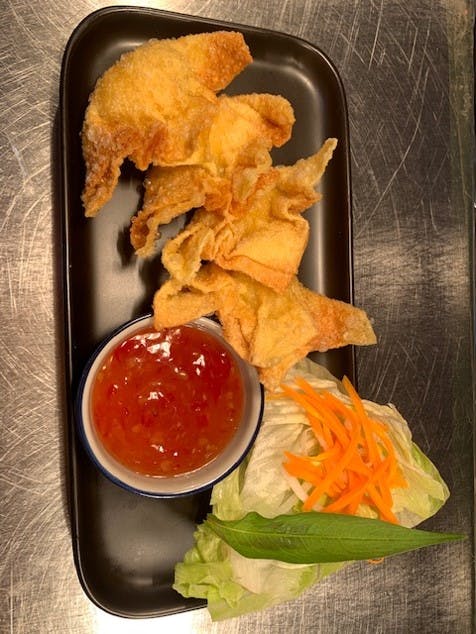 Ha Long Bay Cafe - Mackay Tourism 0