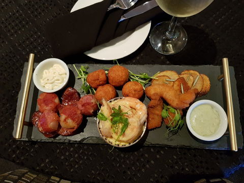 Cecilia's On Hay - Mackay Tourism 1