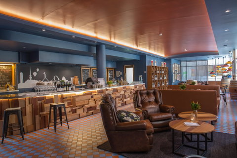 The Canberra Wine House - Mackay Tourism 0