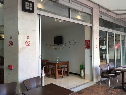 Digger's Pies - Mackay Tourism 0