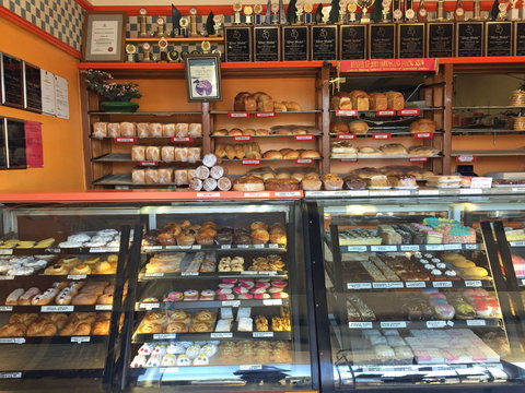 Ray's Hot Bread - Coorparoo - Mackay Tourism 0