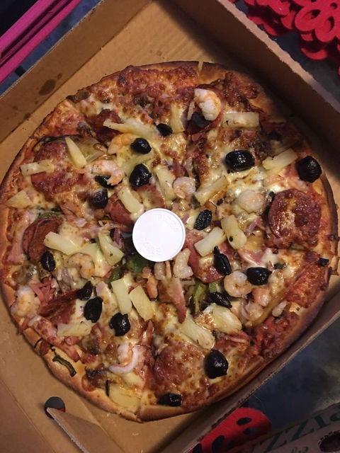 Victoria's Pizza & Beyond - Mackay Tourism 0