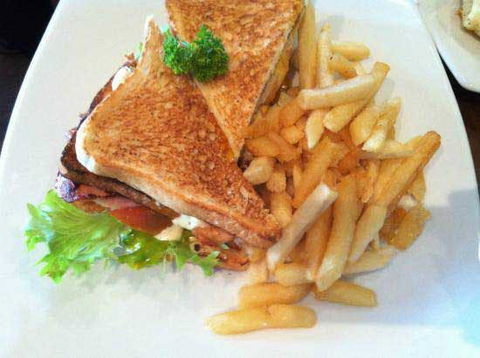 Lulu's Cafe - Mackay Tourism 0