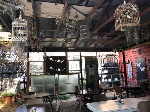 Vintage On Melbourne - Mackay Tourism 1