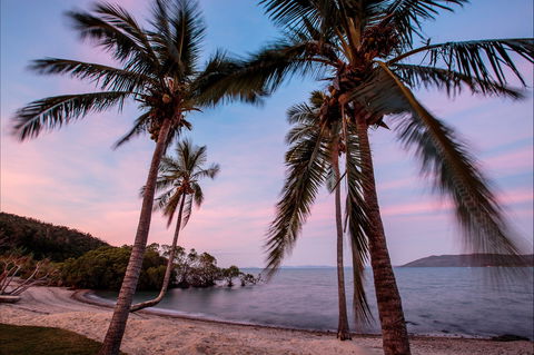 Northerlies Beach Bar And Grill - Mackay Tourism 1