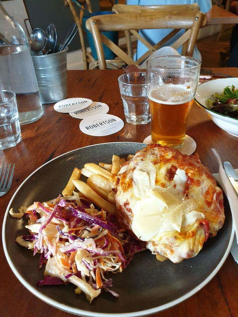 The Robertson Inn - Mackay Tourism 0