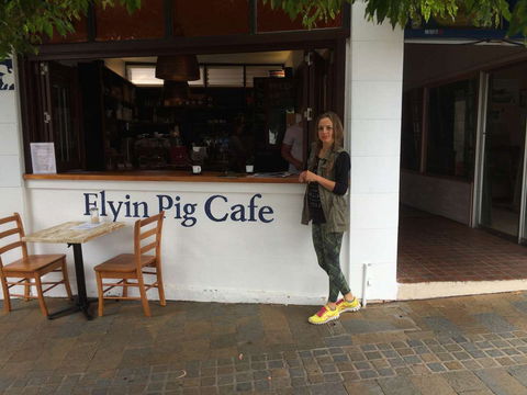 Flying Pig Cafe - Mackay Tourism 0