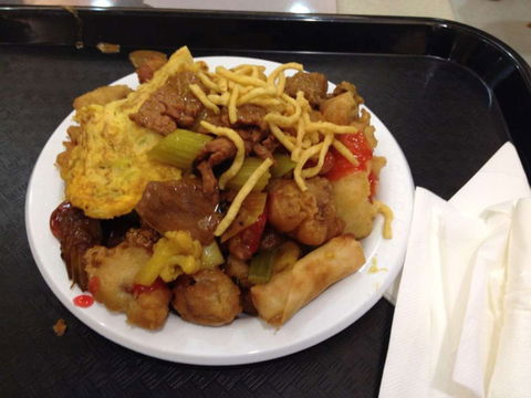 Golden Wok - Mackay Tourism 0