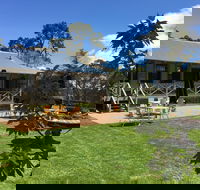 Mortimer's Wines Schoolhouse Cellar Door - Mackay Tourism