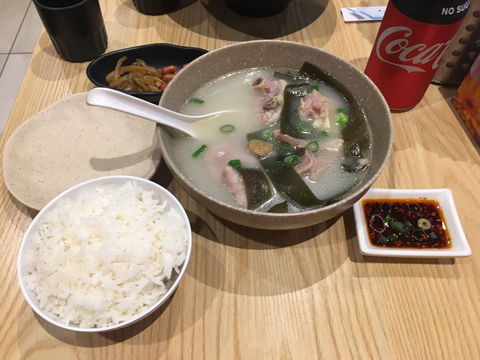 Into Noodle - Ultimo - Mackay Tourism 0