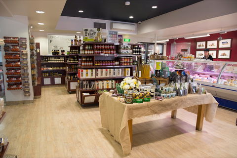 Knights Meats And Deli - Mackay Tourism 1